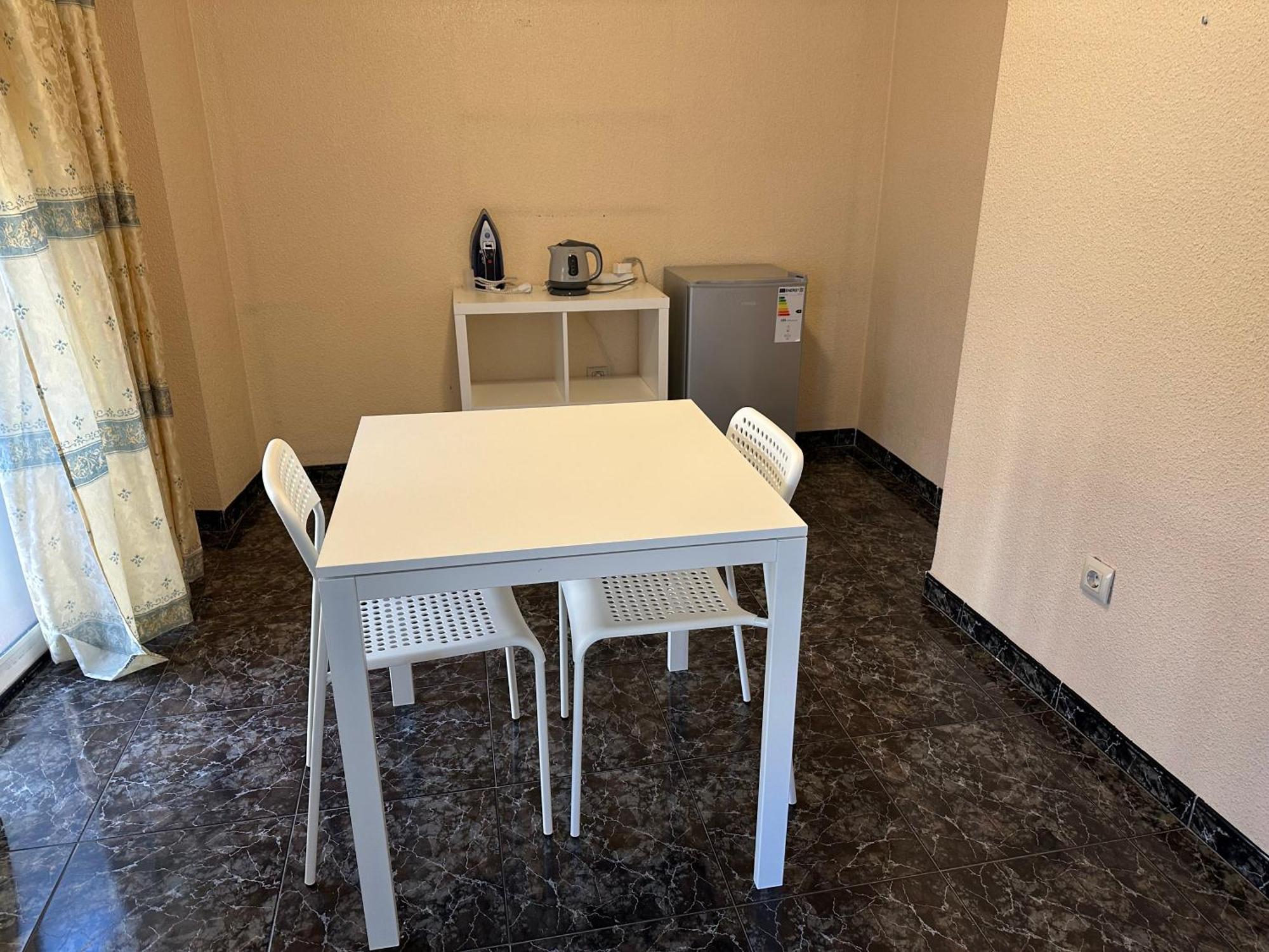 Almeria Centro Habitacion Privada En Apartamento Compartido Exterior foto