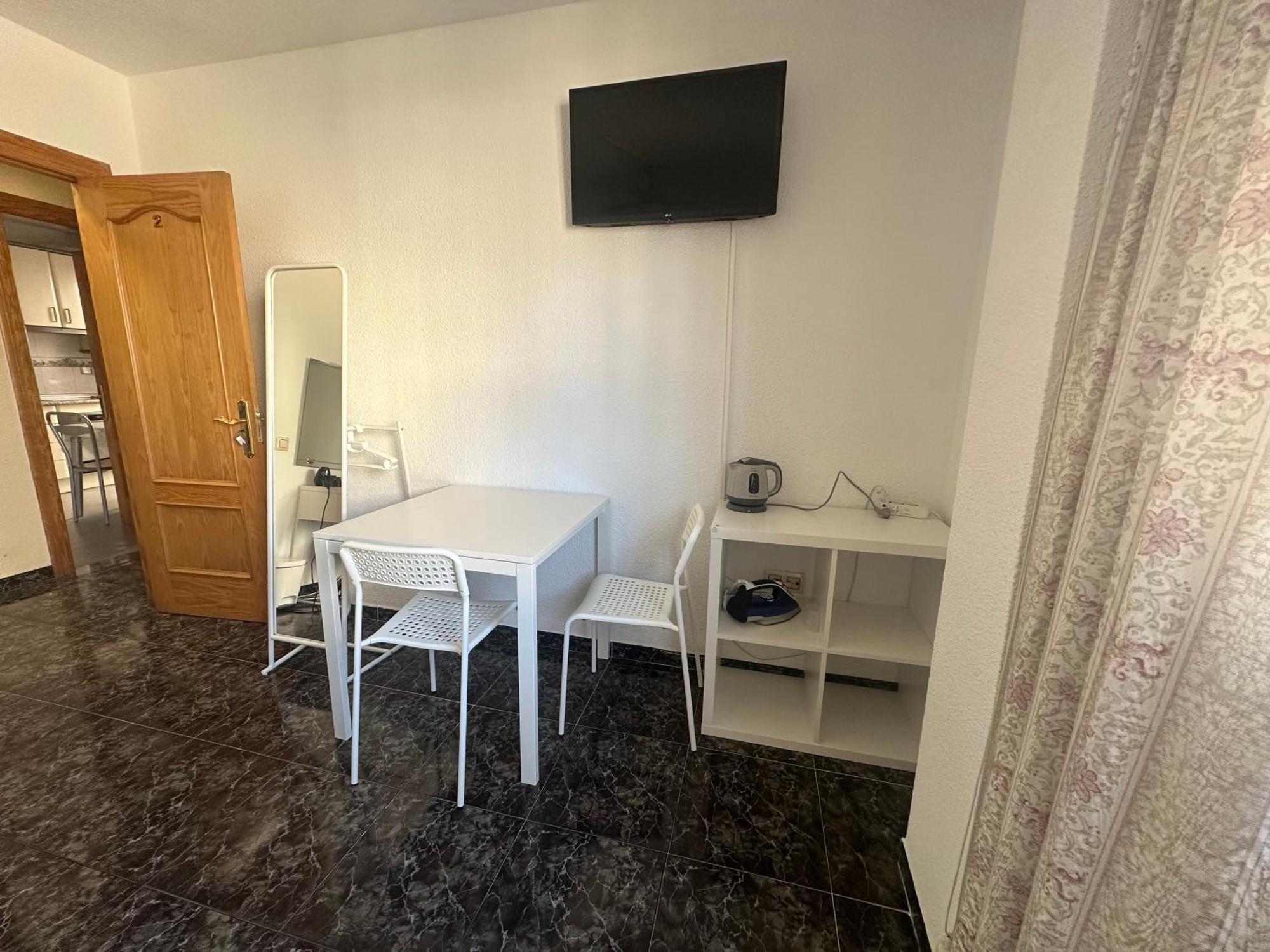Almeria Centro Habitacion Privada En Apartamento Compartido Exterior foto