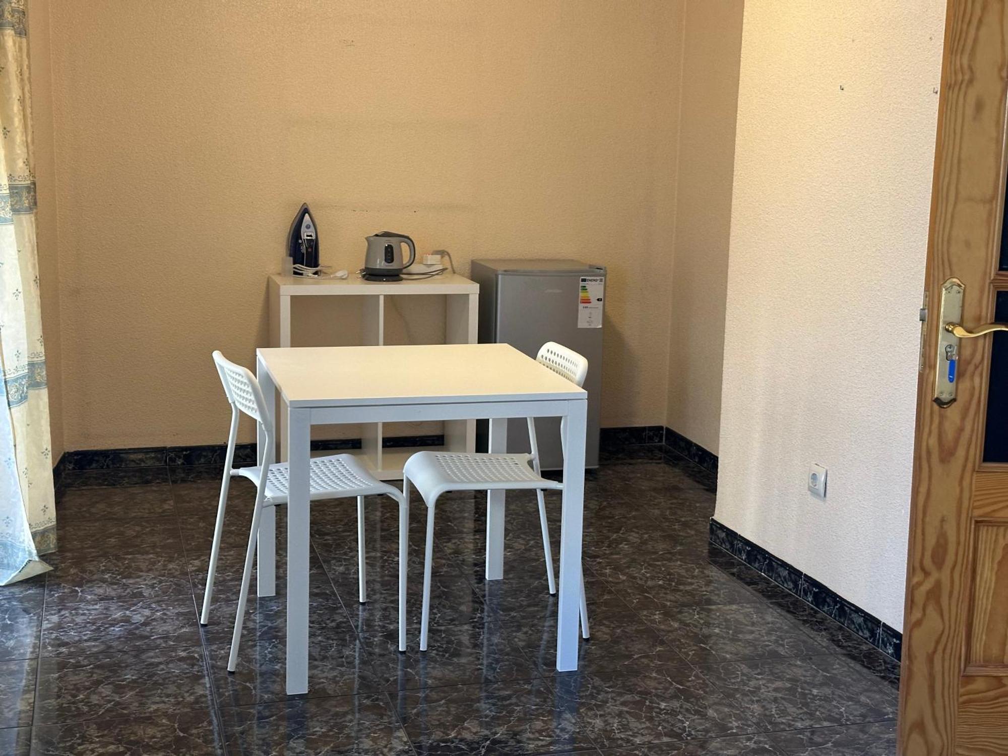 Almeria Centro Habitacion Privada En Apartamento Compartido Exterior foto