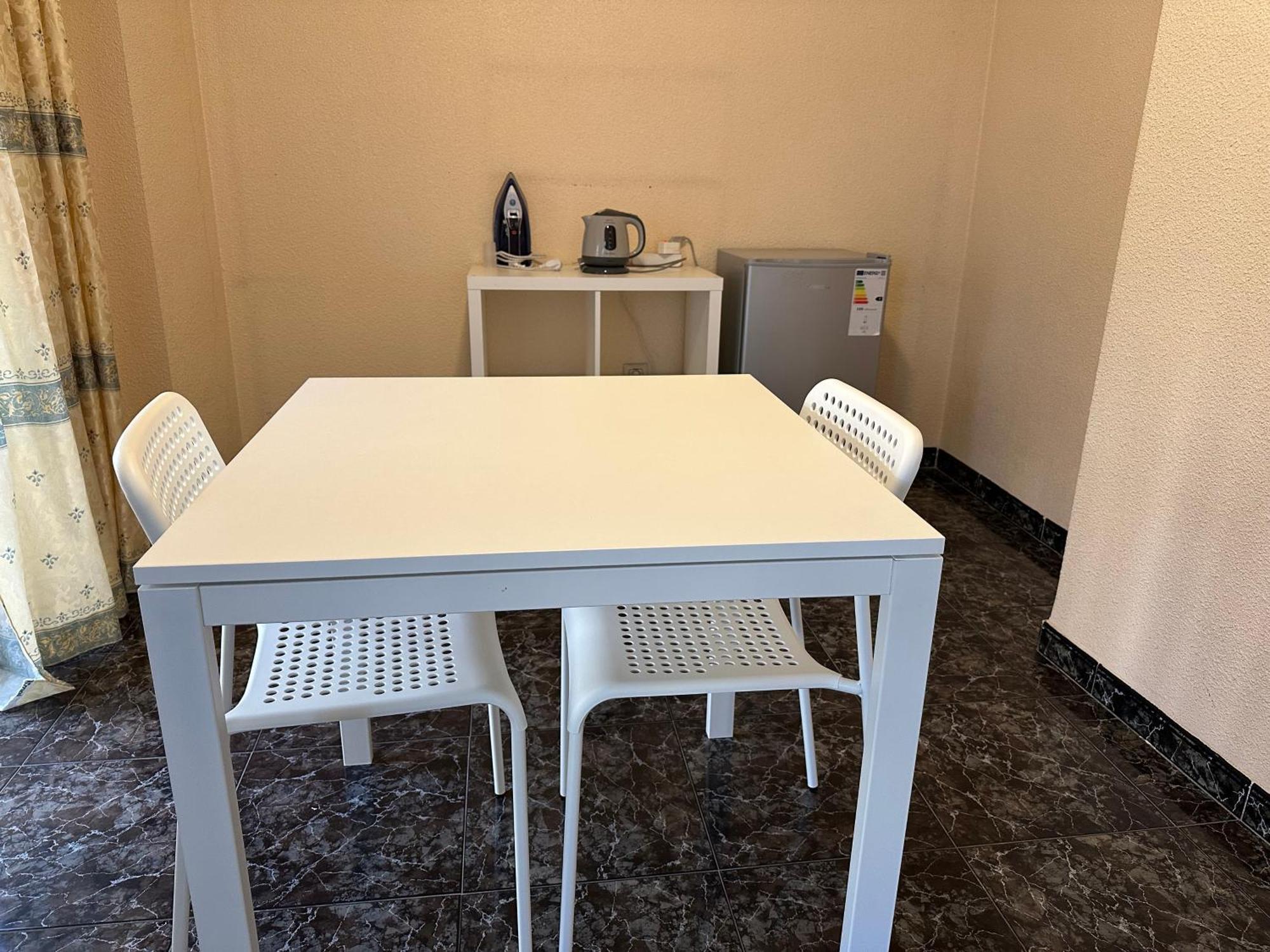 Almeria Centro Habitacion Privada En Apartamento Compartido Exterior foto